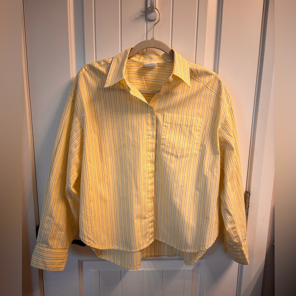 The GAP big shirt button down, size small
